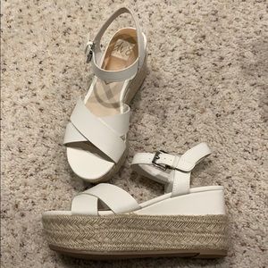 Dolce vita wedges